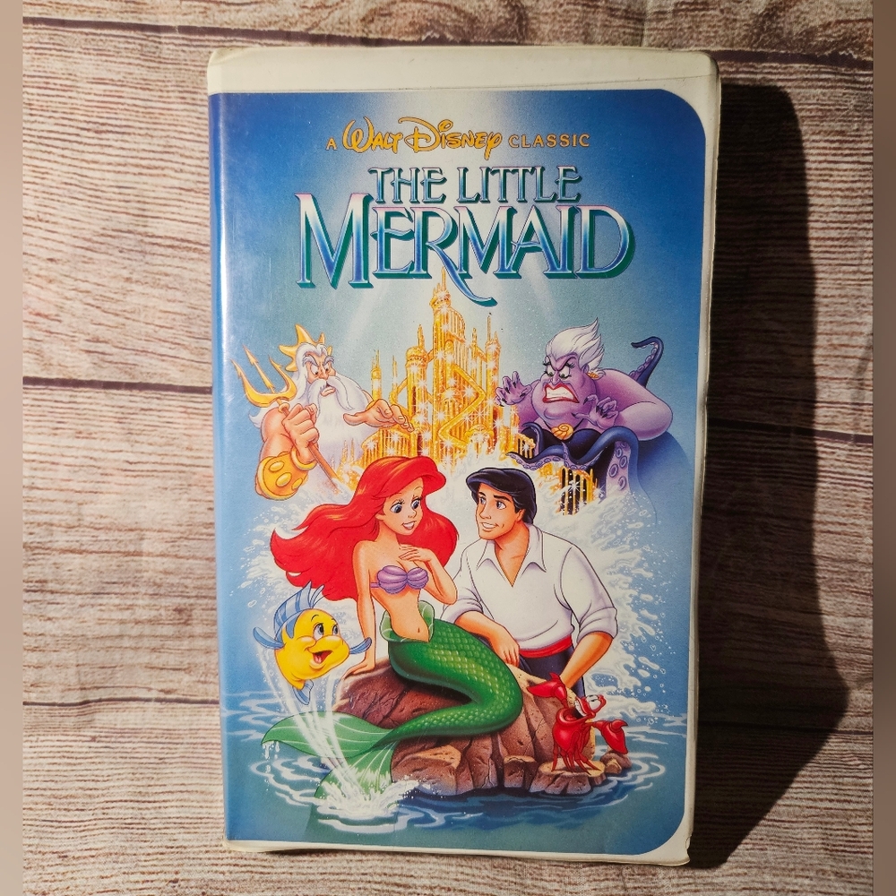 Vintage Disney The little mermaid black diamond classics VHS Tape original cover